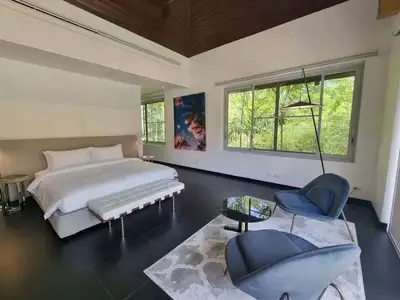 Spacieuse villa avec piscine 4 chambres à louer à Layan