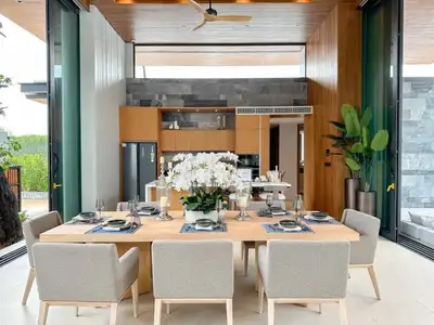 Villa Botanica : élégante villa avec piscine 4 chambres à louer à Layan