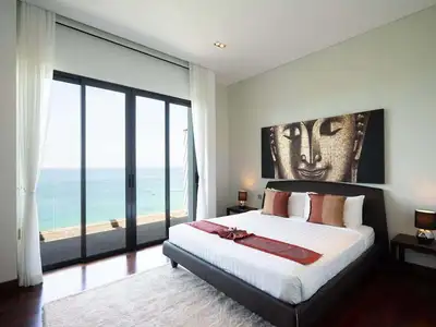 Élégante villa avec piscine 4 chambres vue mer à louer à Nai Thon