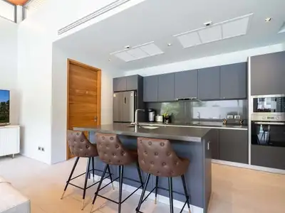 Villa de luxe 4 chambres à louer à Botanica, Pasak 8 – Emplacement de choix près de Bang Tao