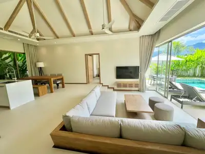 Trichada Breeze – Élégante villa avec piscine 3 chambres à louer à Bang Tao, Phuket