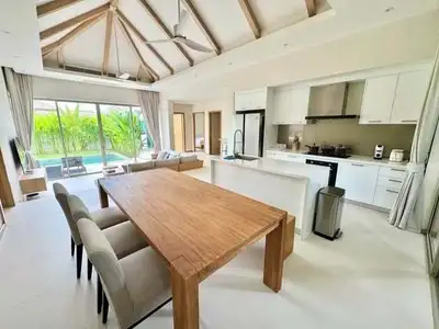 Luxe tropical moderne à Trichada Sky – Villa 3+1 chambres à louer à Phuket