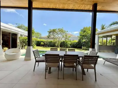 Villa de luxe 4 chambres à louer à Botanica, Phuket