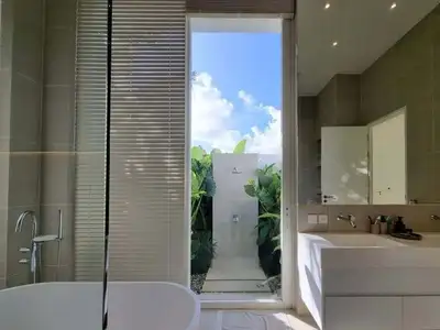 Élégante villa avec piscine 4 chambres à louer à Bang Jo, Phuket
