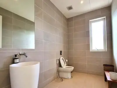 Élégante villa avec piscine 4 chambres à louer à Bang Jo, Phuket