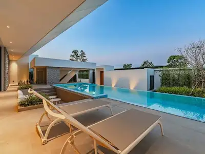 Élégante villa avec piscine 3 chambres à Clover Residence – Emplacement de choix à Phuket