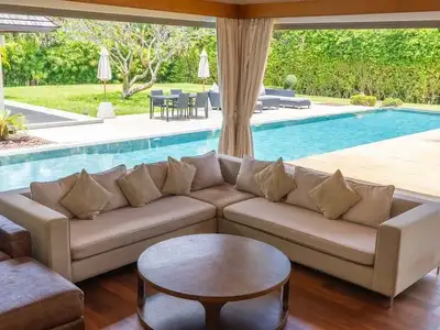 Villa exclusive Layan Hills à louer – Luxe & intimité à Phuket
