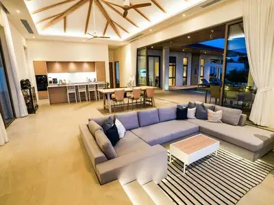 Spacieuse villa avec piscine 3 chambres à Bang Jo – Tranquillité & praticité