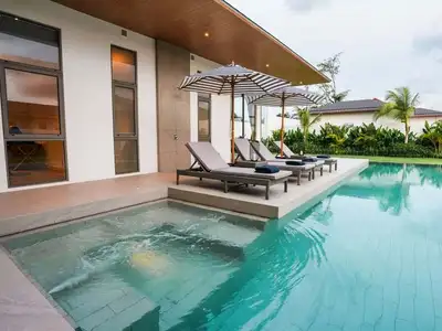 Spacieuse villa avec piscine 3 chambres à Bang Jo – Tranquillité & praticité