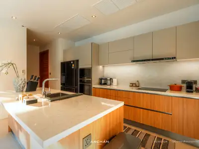 Élégante villa avec piscine 2 chambres à louer à Anchan Flora – Art de vivre luxueux à Phuket
