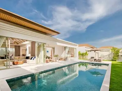 Élégante villa 3 chambres avec piscine privée à Trichada Breeze, Bang Tao, Phuket