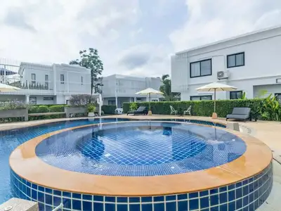 Élégante villa 3 chambres en location longue durée près de Laguna Phuket avec accès piscine