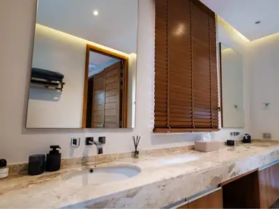 Villa de luxe Botanica Lakeside 5 chambres à Layan, Phuket – À vendre ou en location longue durée