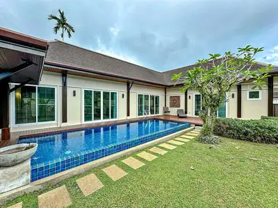 Villa 4 chambres à louer ou à vendre dans le projet Two Villa, Layan Beach