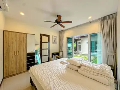 Villa 4 chambres à louer ou à vendre dans le projet Two Villa, Layan Beach