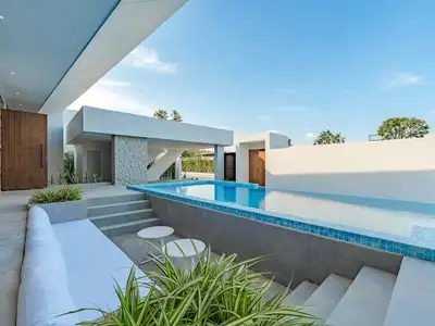 Clover Residence – Villa moderne avec piscine à vendre à Choeng Thale, Phuket | SD28042503
