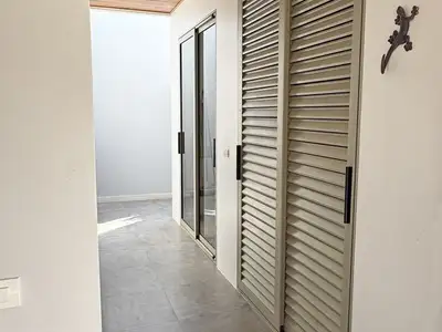 Botanica, villa de luxe avec piscine 3 chambres à louer avec vue forêt près de Layan, Phuket