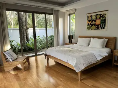 Botanica, villa de luxe avec piscine 3 chambres à louer avec vue forêt près de Layan, Phuket