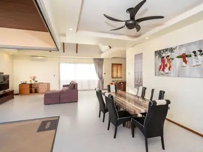 Villa moderne avec piscine 2 chambres à vendre à Rawai, Phuket | SD23072504