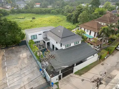 Villa avec piscine 6 chambres à vendre à Surin, Bang Tao, Phuket | SD14102501