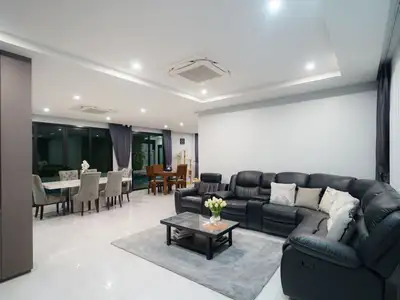 Villa avec piscine 6 chambres à vendre à Surin, Bang Tao, Phuket | SD14102501