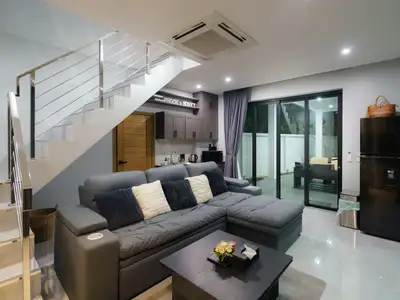 Villa avec piscine 6 chambres à vendre à Surin, Bang Tao, Phuket | SD14102501