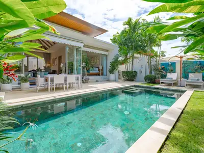 Trichada Villa à vendre à Phuket – Élégante villa avec piscine | SD05112501