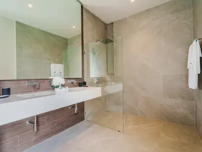 Villa moderne avec piscine 3 chambres à vendre près de Layan Beach – Phuket