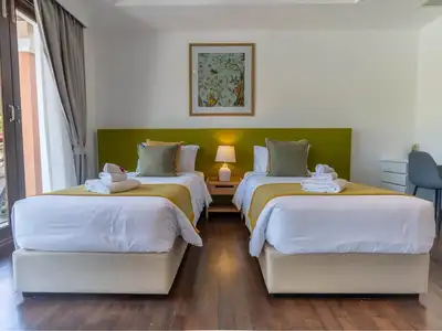 Laguna Village Lakeview – Élégante villa avec piscine 4 chambres en location longue durée