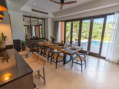 Laguna Village Lakeview – Élégante villa avec piscine 4 chambres en location longue durée